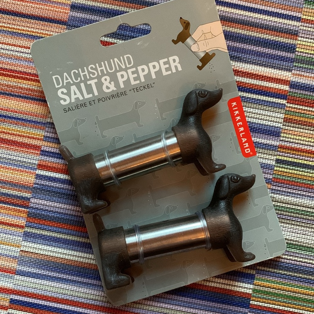 Kikkerland Daschund Salt & Pepper Shakers NWT